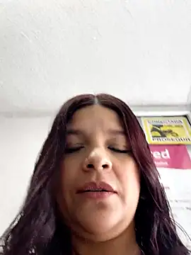 Layla-daring online show from July 21, 7:03 pm
