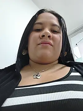 Kendra-daring online show from July 15, 5:39 pm