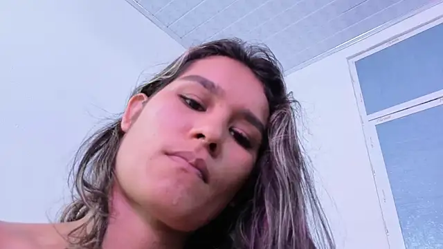 Mia King  online show from May 2, 9:18 pm
