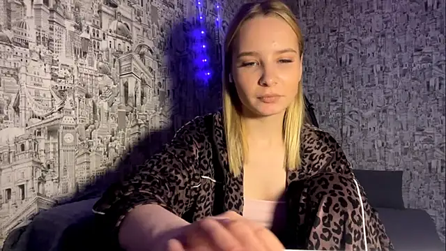 SophieLorein online show from November 27, 10:29 am