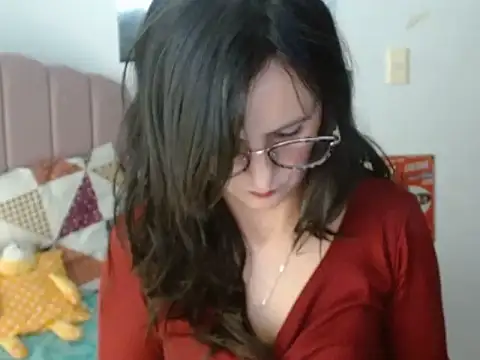 Juliana  lx online show from April 29, 2:09 pm
