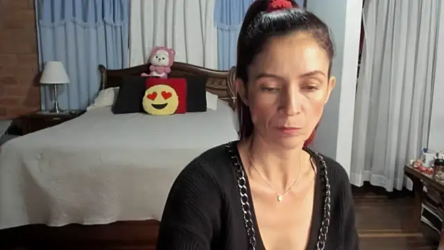 Charlotte-Willson online show from January 11, 11:21 pm