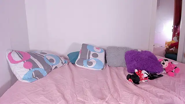 Hayley-Fox online show from February 3, 2:53 am