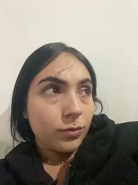 kittyMelvis online show from March 16, 2:47 am