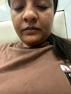 ClassyQueen online show from November 27, 5:21 am