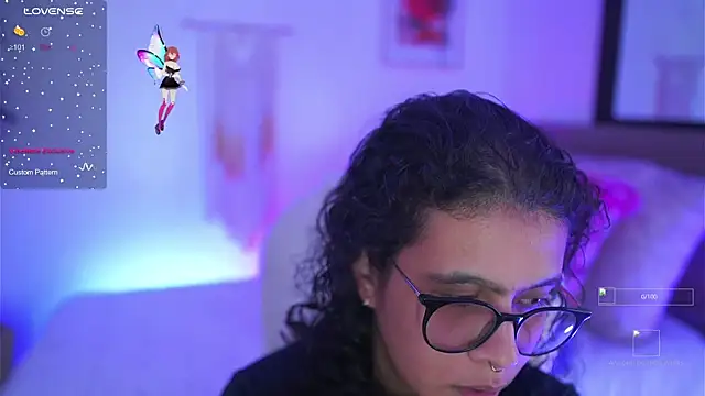 megan ssmith online show from November 24, 8:22 pm