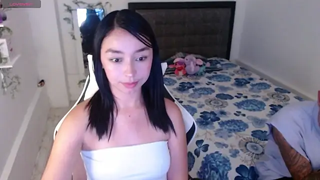 Ariel Laurentt online show from July 15, 4:17 am