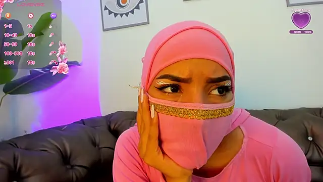 layla Habid online show from November 26, 8:43 pm