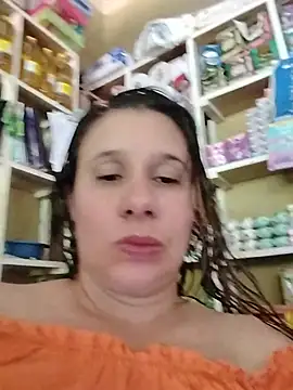 MIA-LARIOS online show from July 24, 9:00 pm
