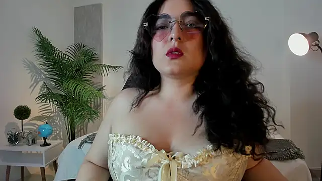 Roxxie saenz   online show from November 26, 11:44 am