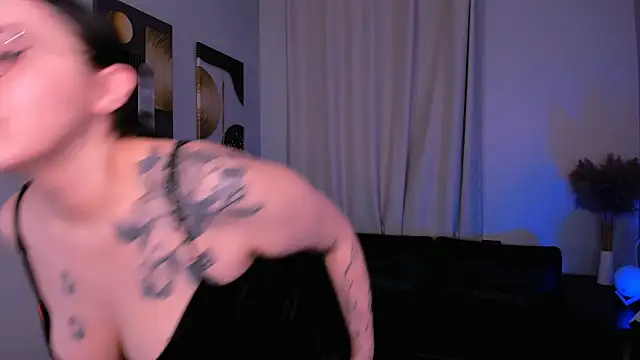 Naomi Baby X online show from November 21, 11:01 am