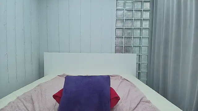 Brightly Heizer online show from July 3, 3:23 am