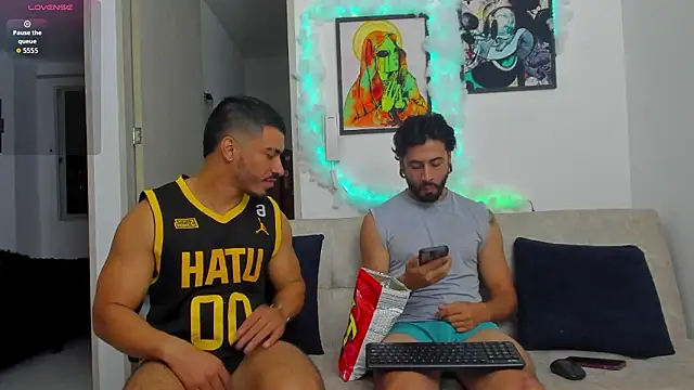 heteros curious online show from February 17, 12:21 am