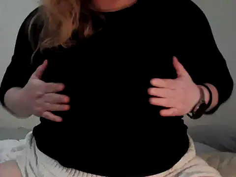 Empiria81 online show from December 3, 2:19 pm