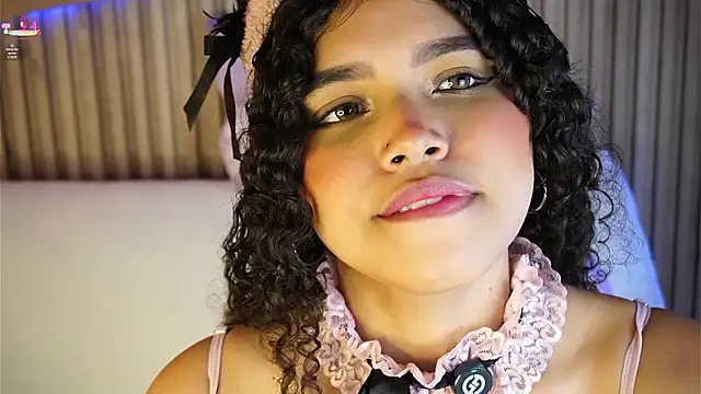 EloiseSweetxx online show from March 7, 12:56 pm