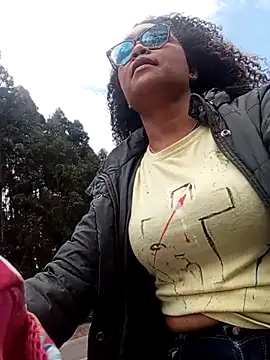 MaayaFonseca online show from December 16, 5:30 pm