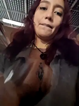 Eveeelyn25 online show from February 13, 1:51 am