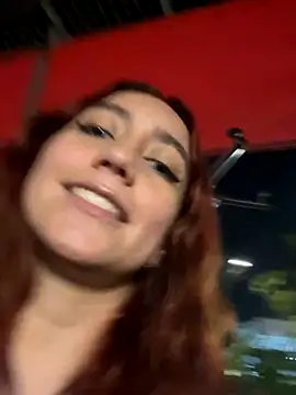 Eveeelyn25 online show from December 18, 2:05 am