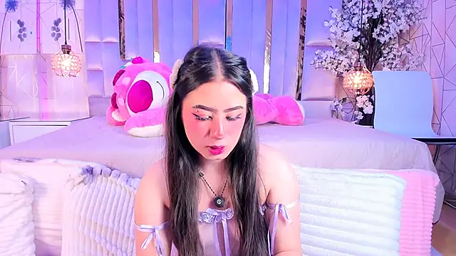 Naomistart online show from June 12, 5:48 am