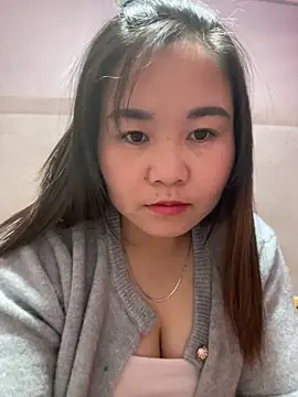 One-two22 online show from February 1, 1:21 pm