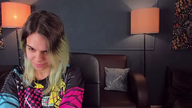 LiraBelle online show from November 22, 4:48 am