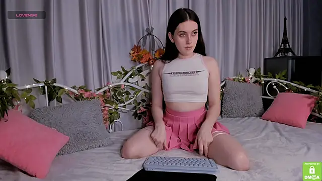 Alice Smilee online show from December 4, 2:47 am