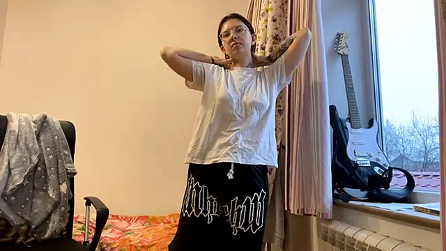 FiorettaFen online show from November 23, 7:21 am