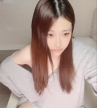 clara-cc online show from May 11, 2:56 pm