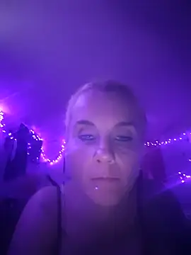 HarleyQuinn38 online show from December 18, 6:34 pm