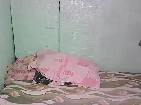 Smilinglovely online show from July 5, 6:41 am