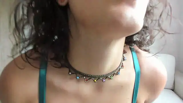 valerie7moon online show from August 3, 9:09 pm