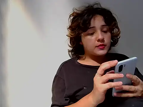 alisson indraa online show from December 21, 7:07 pm