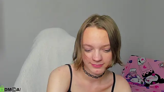 Olivia Riesz online show from June 10, 1:38 am