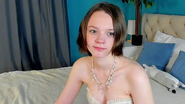 Olivia Riesz online show from June 9, 1:27 am