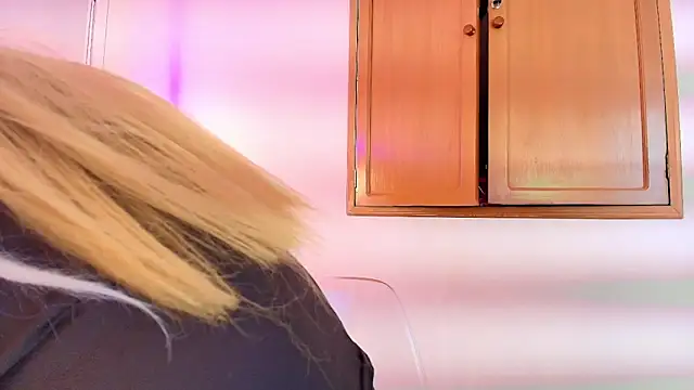 emma cook  online show from November 29, 9:30 pm