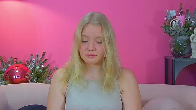 EmilyEvanse online show from December 15, 6:24 pm