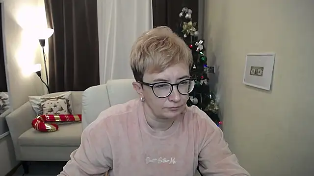 ChristinaRainforce online show from November 28, 1:14 pm