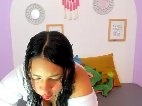 IrisMayer online show from November 26, 8:21 pm