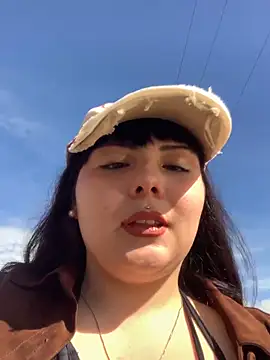 Yuliks  online show from December 1, 1:58 pm