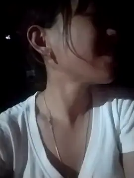 tieutam122 online show from January 17, 1:18 pm