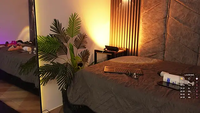 amberthangelss online show from April 30, 5:40 pm