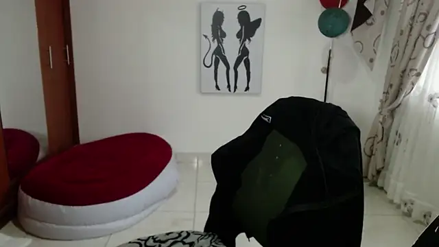 vivian-milf online show from January 14, 9:42 pm