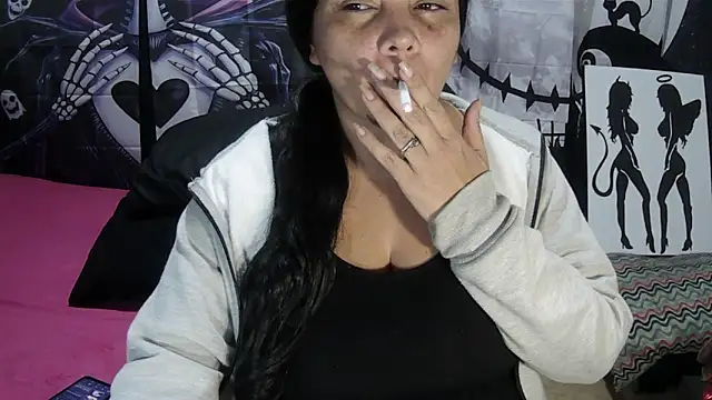 vivian-milf online show from June 9, 2:33 am
