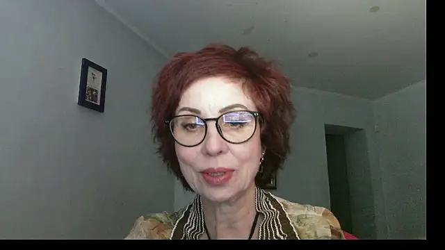 Kelly Flurr online show from December 17, 9:13 am