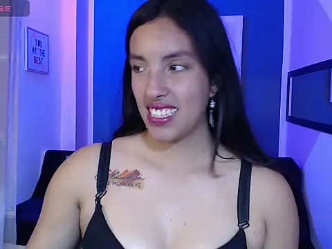 Loornna mirr online show from December 1, 7:38 pm