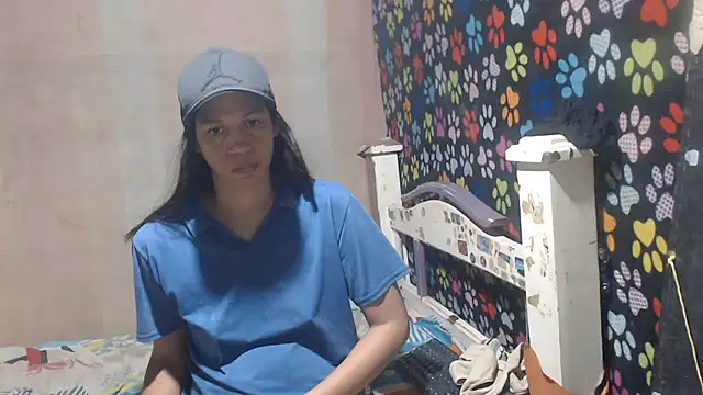 ELIZABET2- online show from July 5, 10:32 am