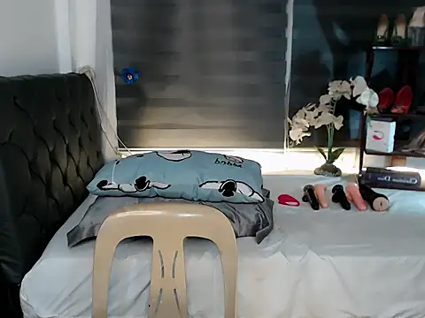 sylvannia cumslut online show from February 14, 11:56 am