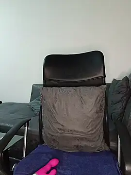 MsParisSmith online show from February 4, 7:28 pm