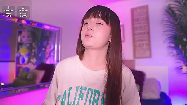 dakotaa 01 online show from April 29, 4:09 pm