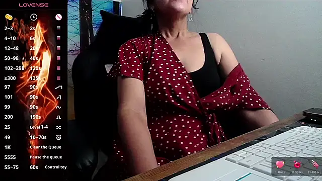 Whisperingfire online show from June 10, 8:18 pm